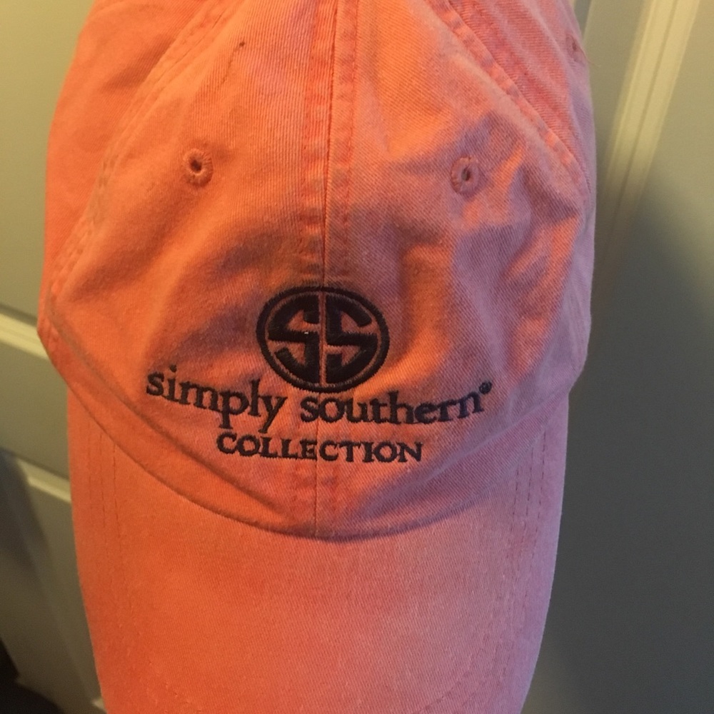 Fitted hat